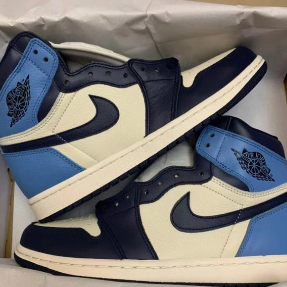 Air Jordan 1 Obsidian men\'s Size 12 main image 4